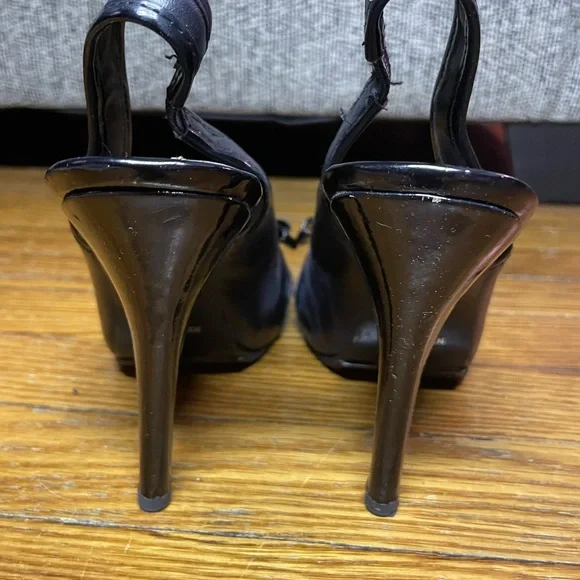 Pumps - Picture 5 of 5